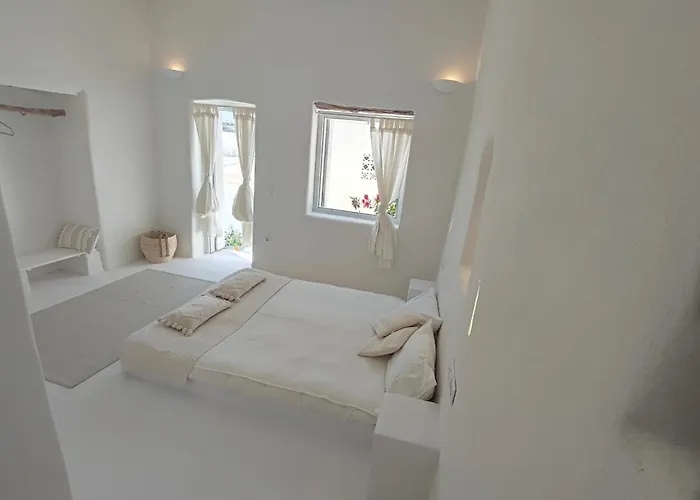 Kamara Cave * Triovasálos